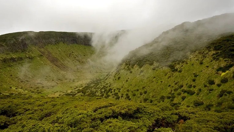 Increased volcanic activity on Terceira Island with stronger